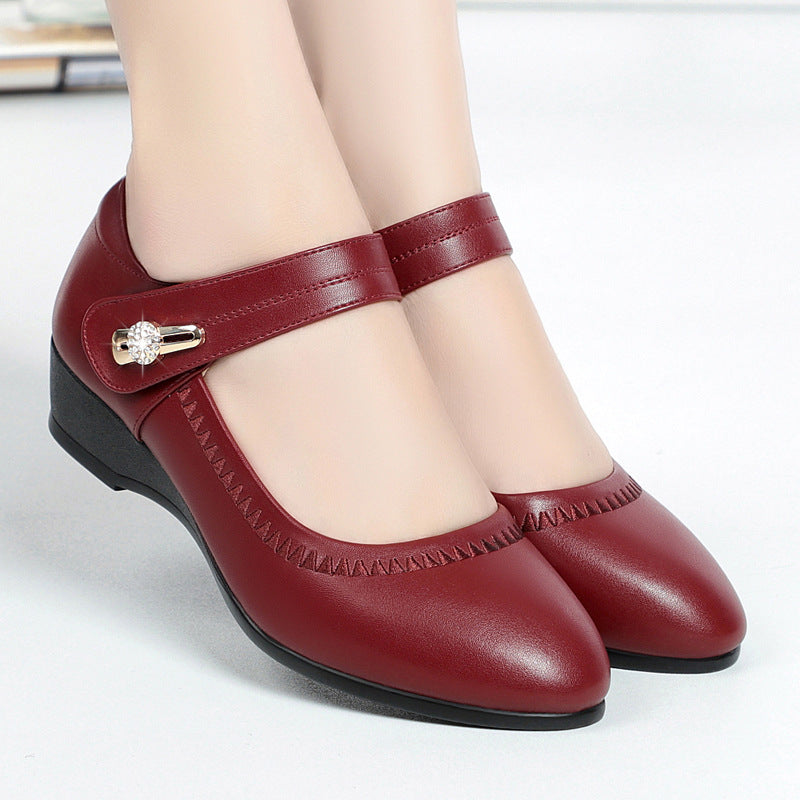 🏆👡[Sizes 35-41]Soft leather shoes with soft sole and non-slip wedge heel for mothers